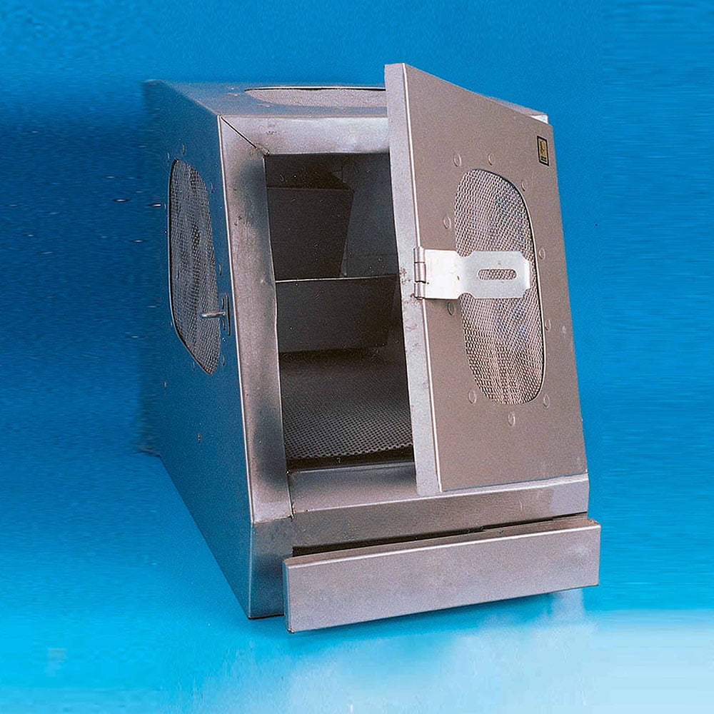 Image ALT Tags:

"Polypropylene Animal Cage for Research Labs"

"Transparent Lab Animal Cage with Lid for Student Use"

"Autoclavable Animal Cage for Educational Institutions"

"ESAW Plastic Animal Housing for School and College Labs"