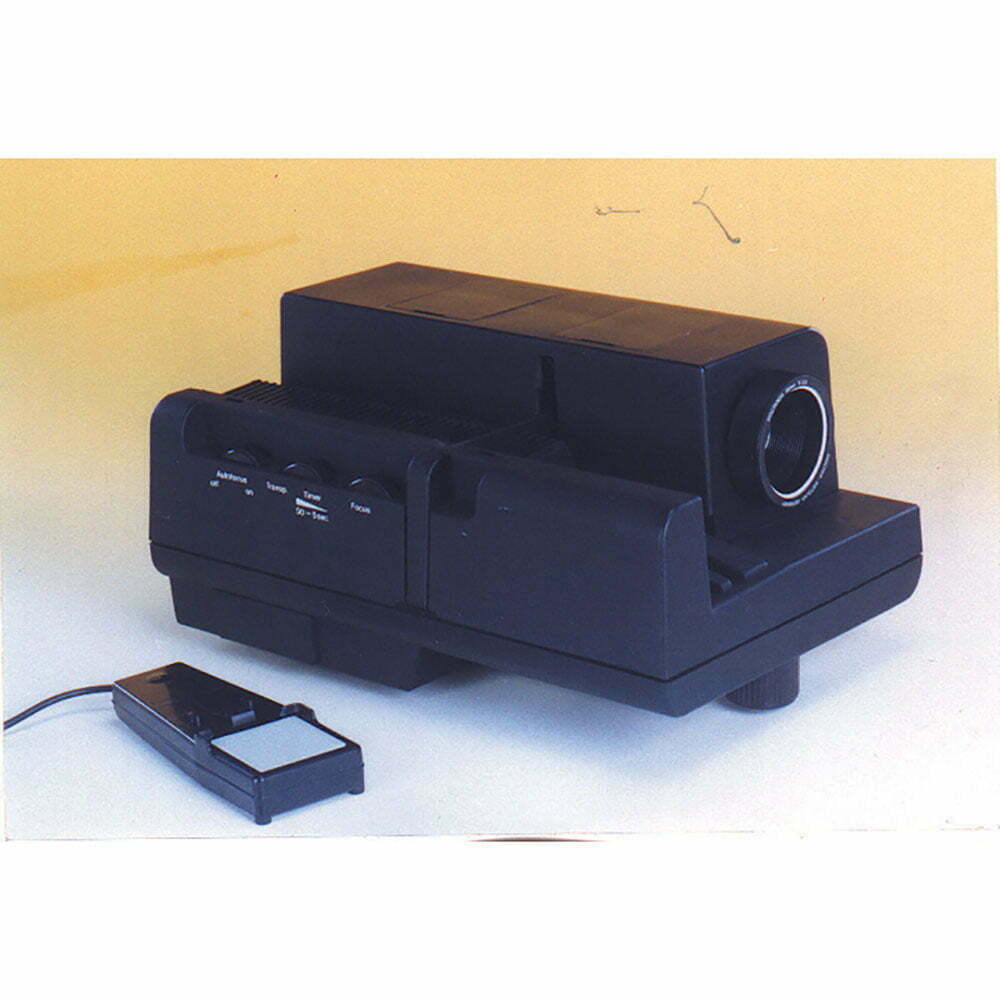 Projection Screen, Wall Type