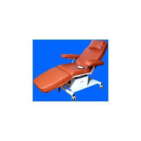 Image ALT Tags:
"Remote-controlled blood donor couch for labs and hospitals"
"Comfortable medical recliner for blood collection"
"Dual actuator blood donor seat for nursing colleges"
"Hospital-grade tilting blood donor couch with armrests"